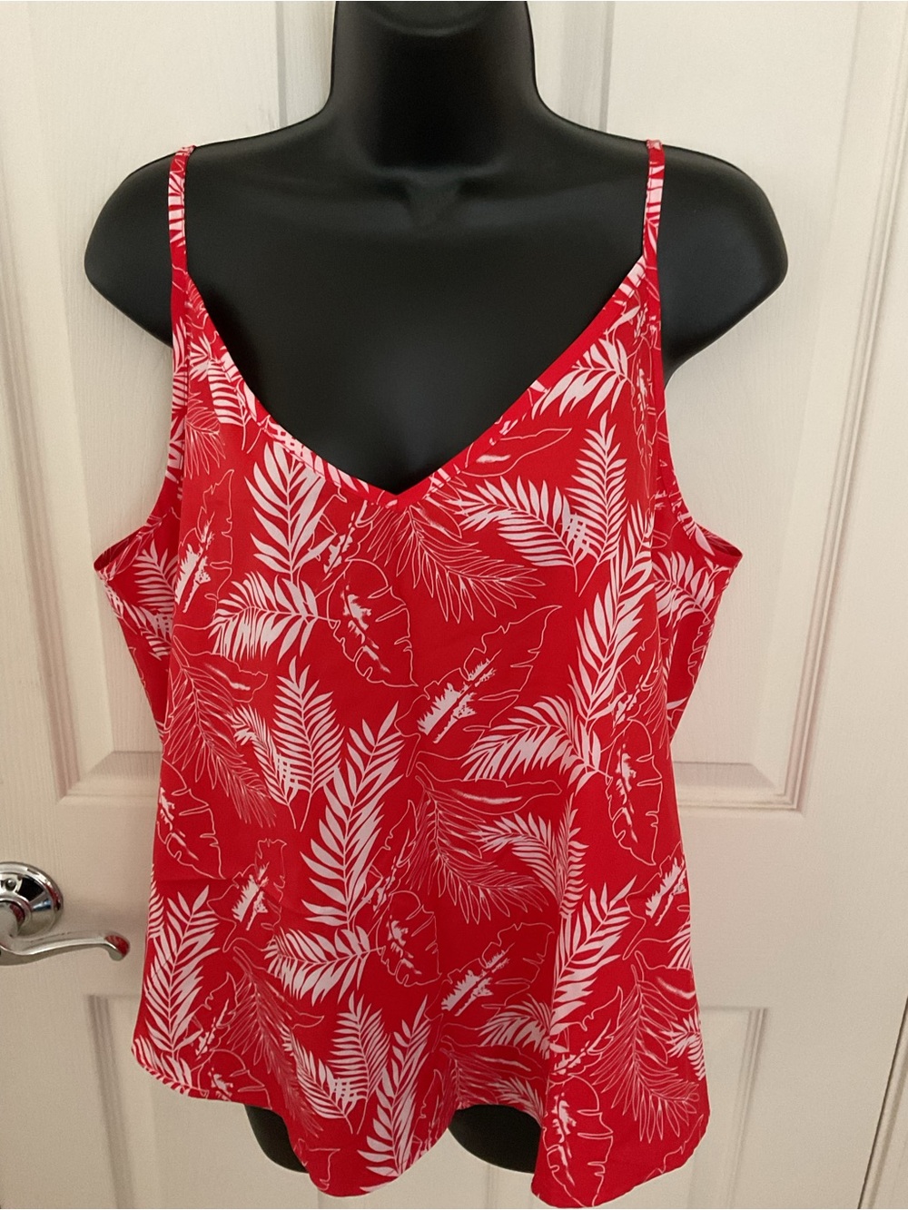 SHEIN Red and White Tropical Print Cami